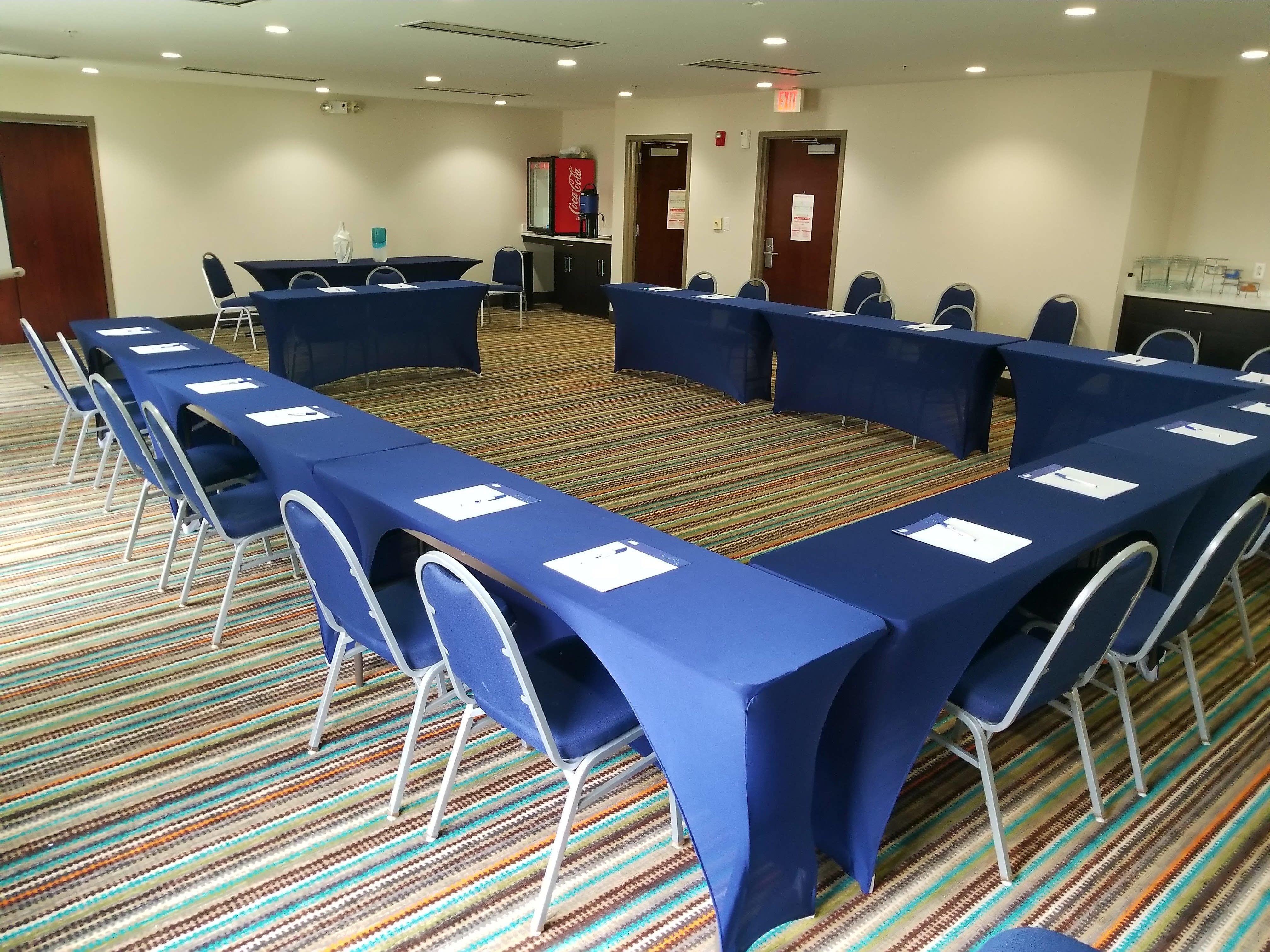 Holiday Inn Express Hotel & Suites Mebane By Ihg Zewnętrze zdjęcie