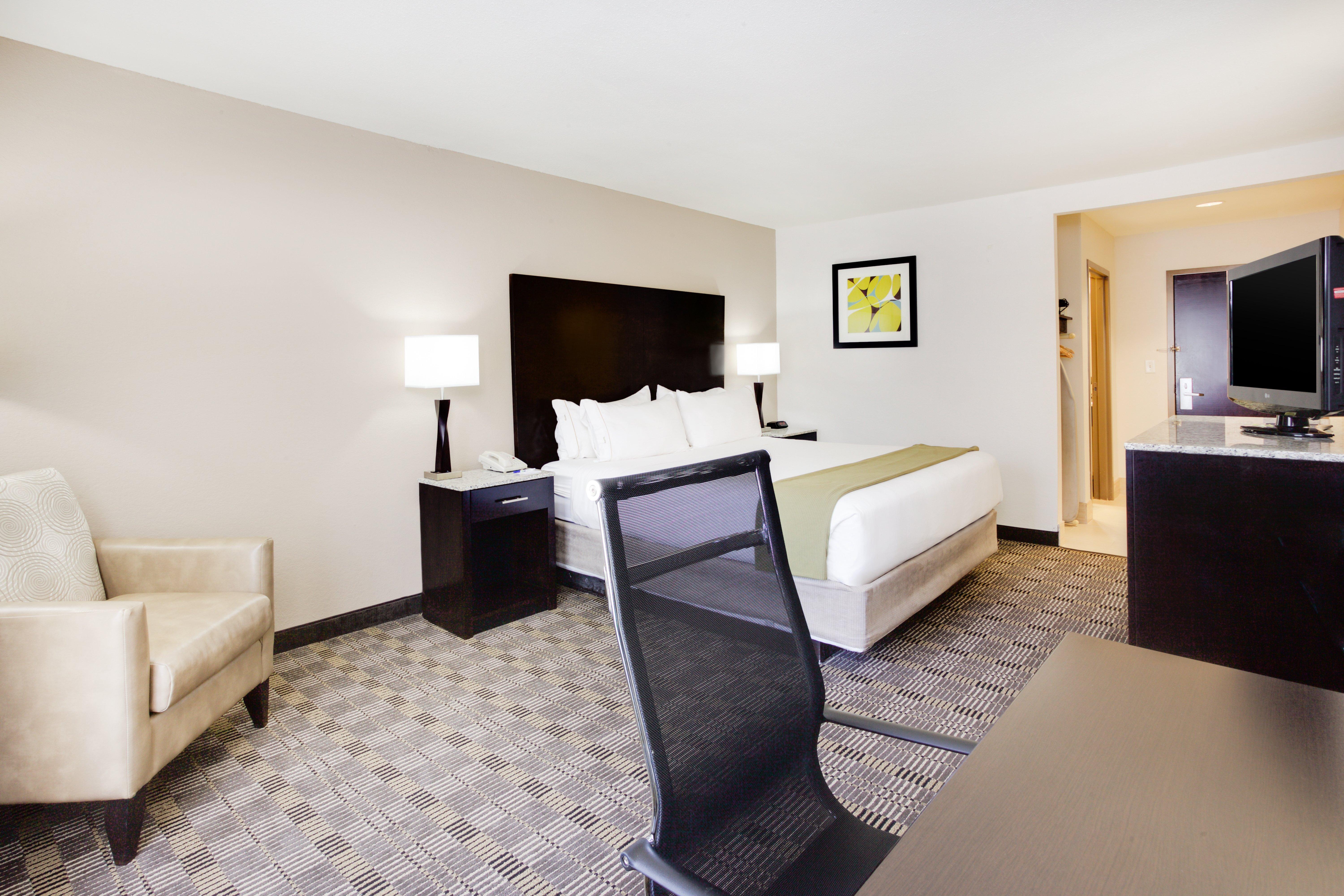 Holiday Inn Express Hotel & Suites Mebane By Ihg Zewnętrze zdjęcie