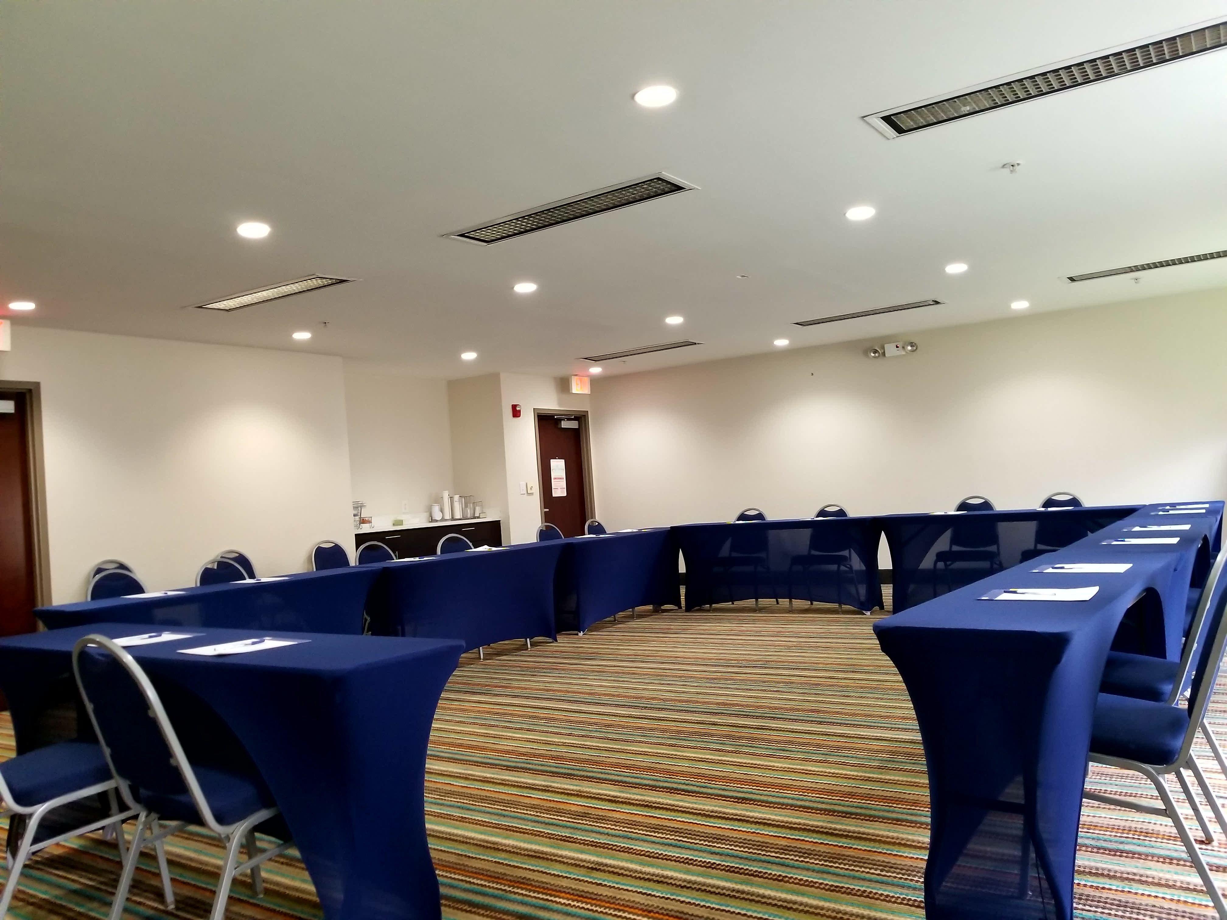 Holiday Inn Express Hotel & Suites Mebane By Ihg Zewnętrze zdjęcie