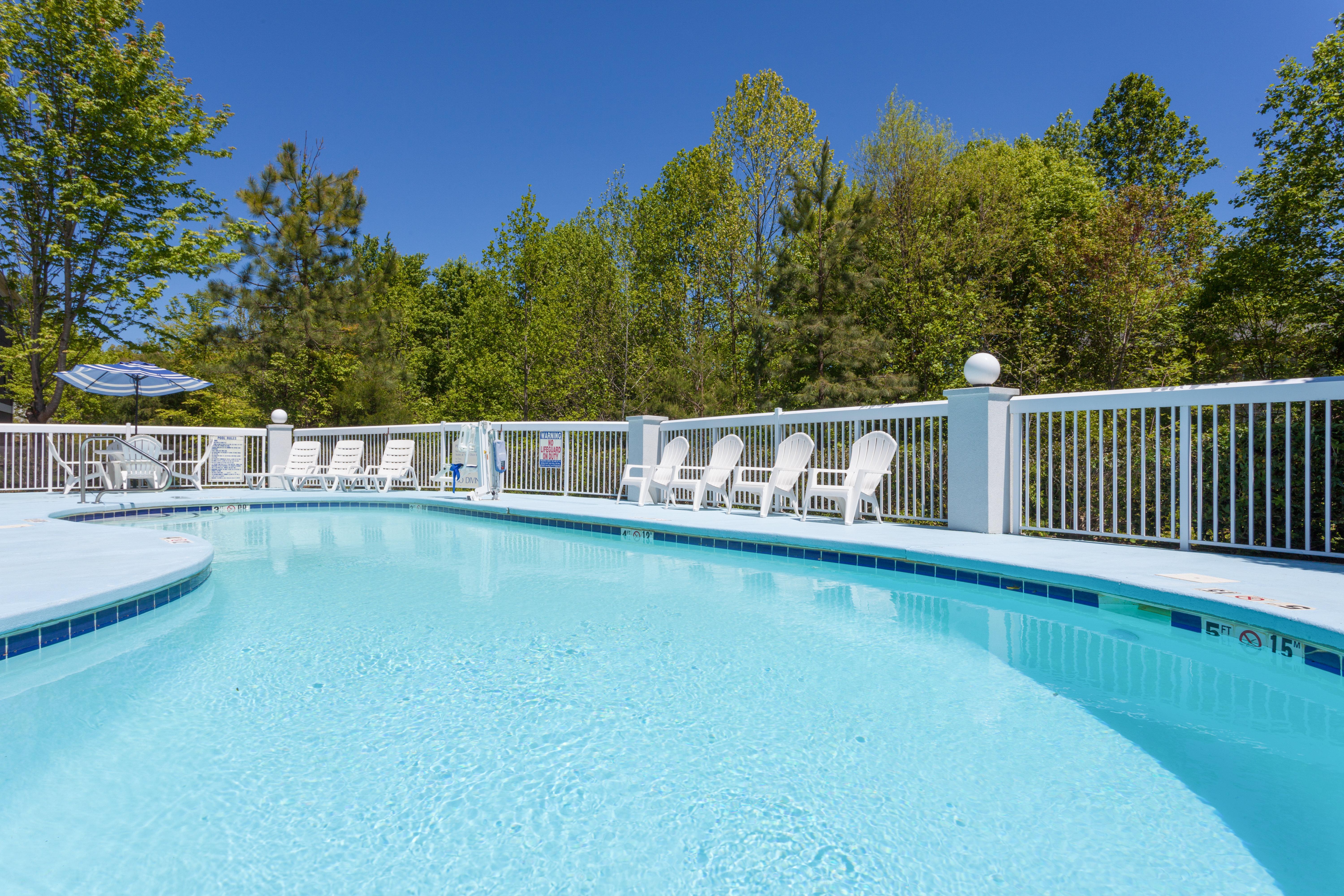 Holiday Inn Express Hotel & Suites Mebane By Ihg Zewnętrze zdjęcie